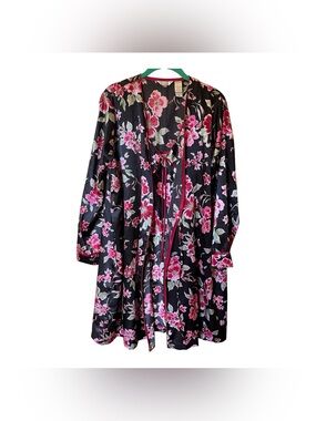Adonna Floral Night Gown & Robe Women’s M Black Pink Loungewear *no belt